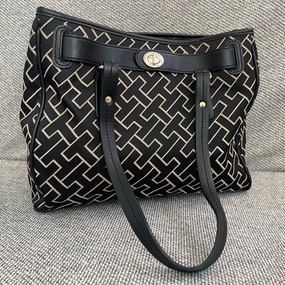 Tommy Hilfiger Black and Cream Woven Tote Bag - Picture 1 of 16